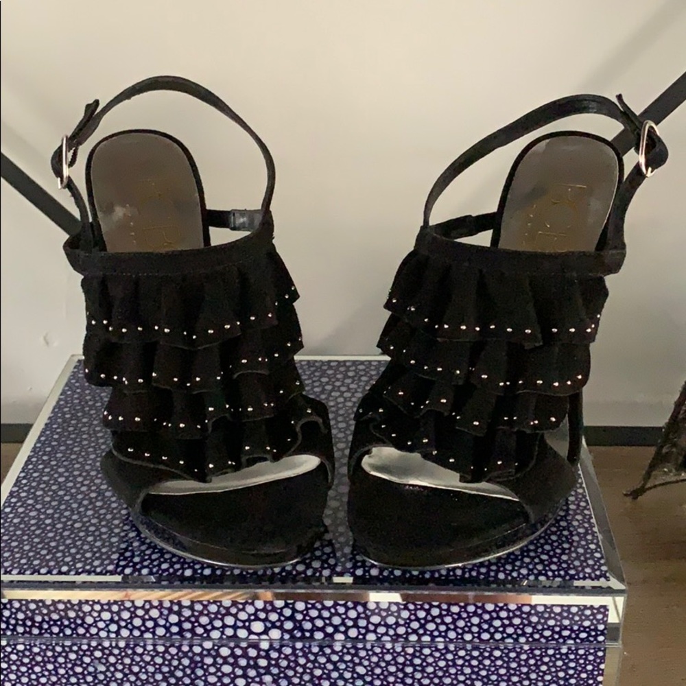 BCBG heels